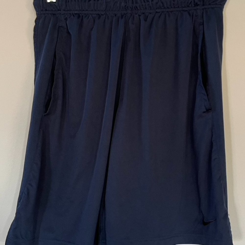 Men's Nike Dri Fit Blue Medium Athletic Shorts 9" inseam